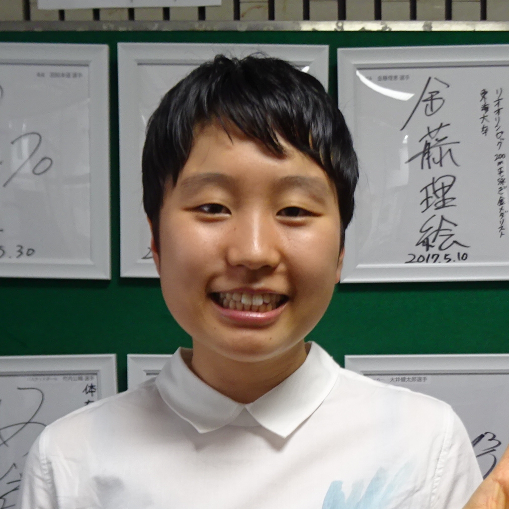 青木美月.jpg