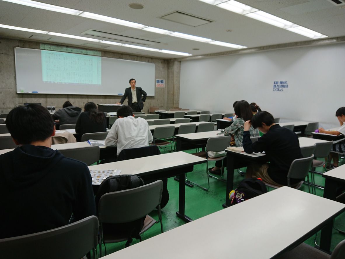 20190506abe01川村先生.jpg