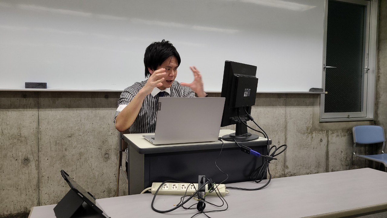 20200504abe説明する有田先生2.jpg