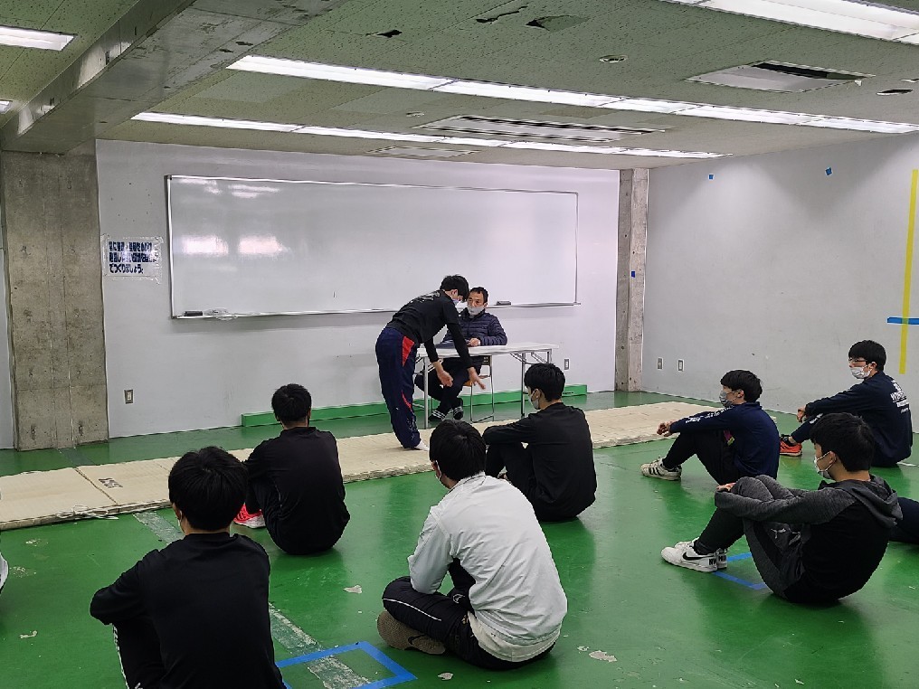 https://www.e-taishin.com/diary/img/20210426kawamura%E5%AE%9F%E6%8A%80%E5%86%99%E7%9C%9F%E2%91%A0.jpg