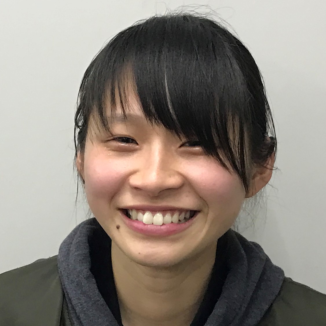 松山亜未.jpg