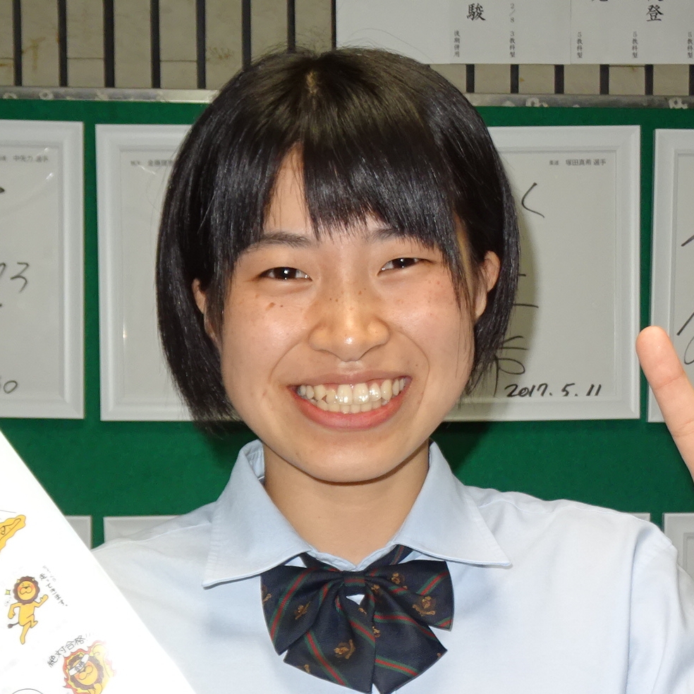 石橋梨沙.jpg