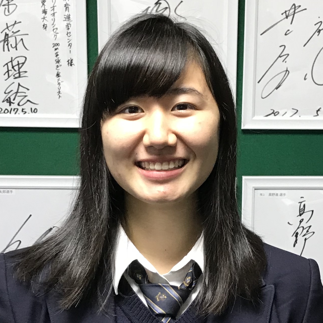 荒井千里.jpg